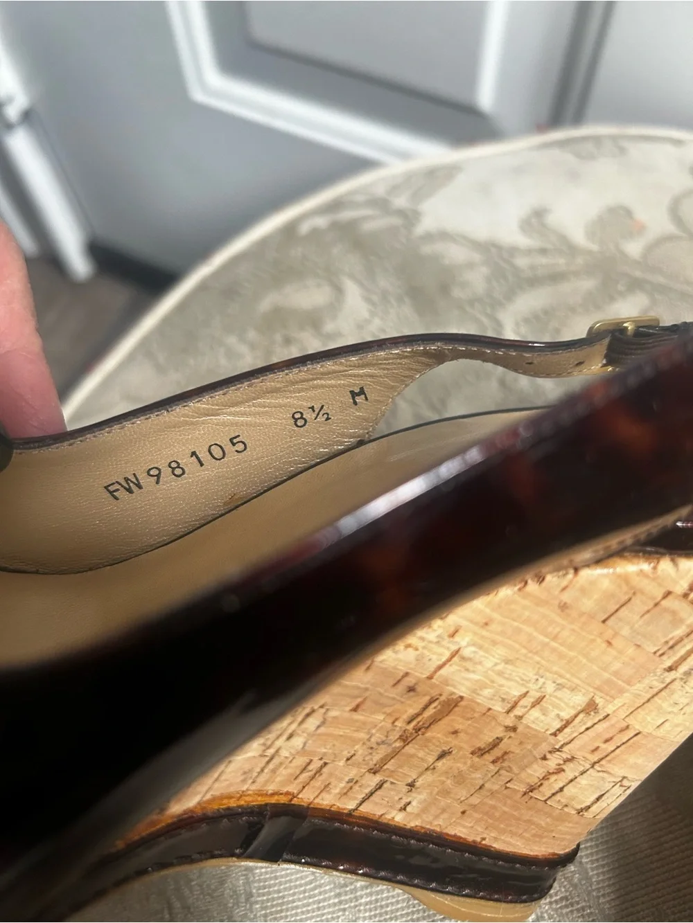Stuart Weitzman  glossy tortoiseshell Patent leather  Peep-Toe Slingback Wedge - Picture 11 of 14